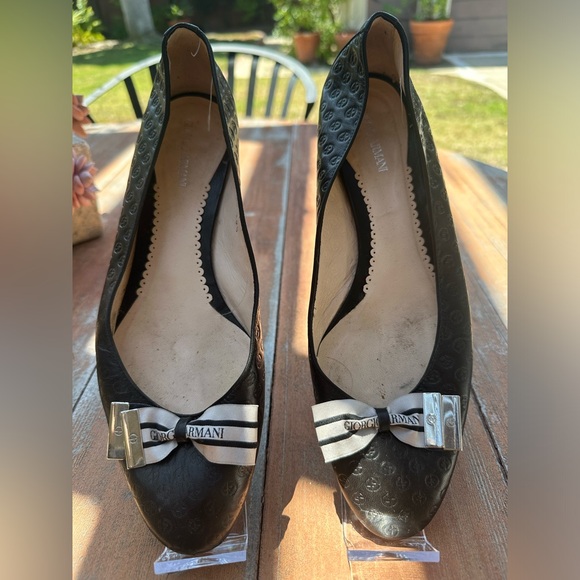 Leather with white bow Giorgio Armani - Picture 1 of 5